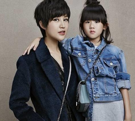 女明星不承认自己整容,却被自己的孩子打脸