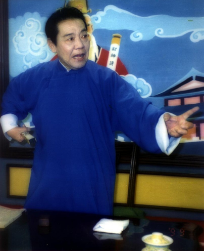 单田芳生前照片然而两人却没能相守到白头,1992年,王全桂因病去世,为