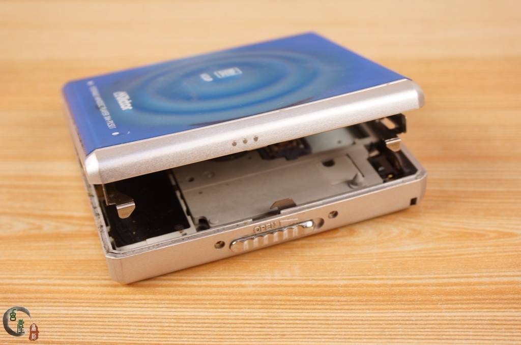 md当年算是奢侈品土豪们才用得起现在很多都成了电子垃圾