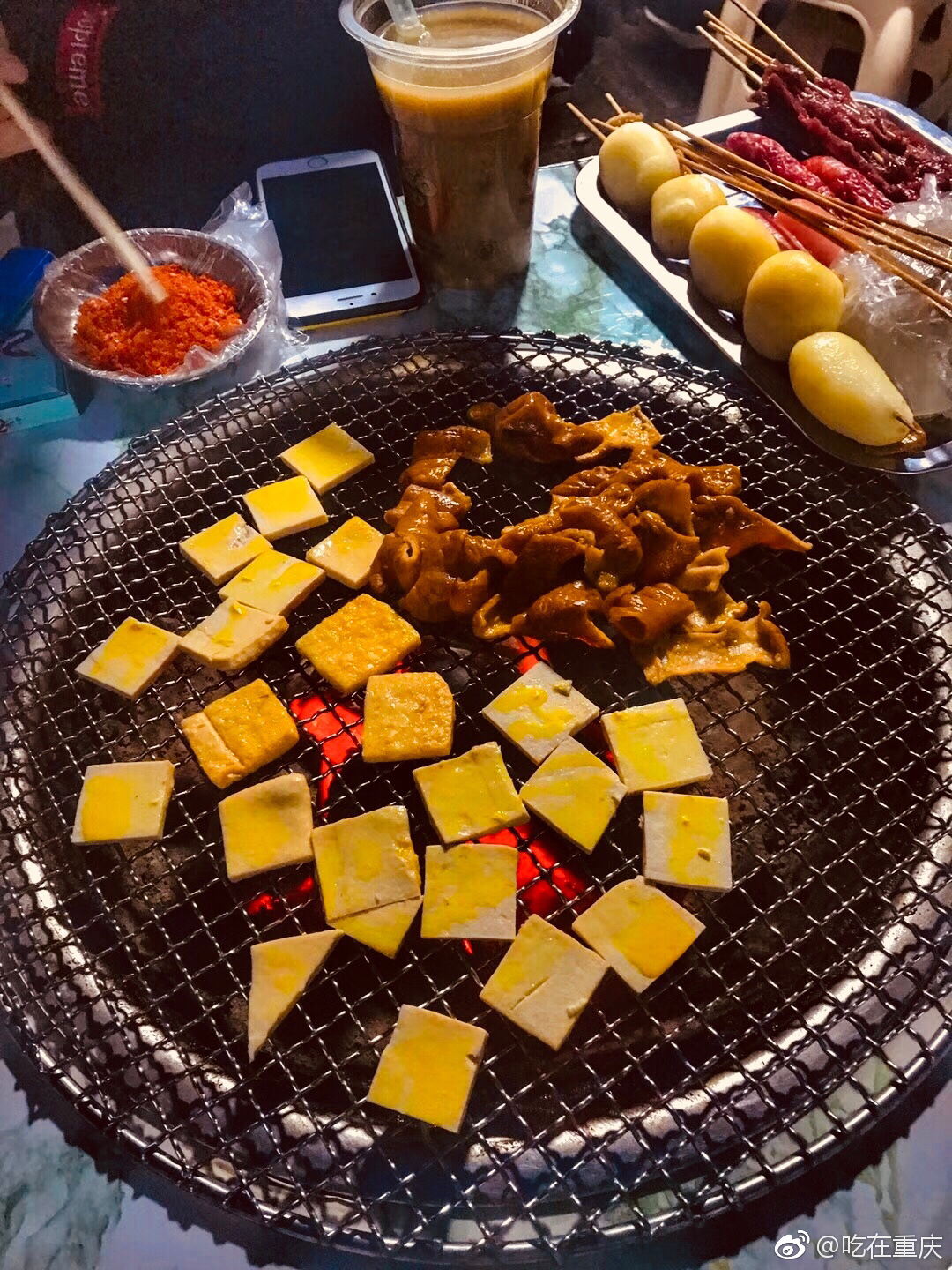 最近很火的烤小豆腐来了小豆腐外酥里嫩好吃惨了