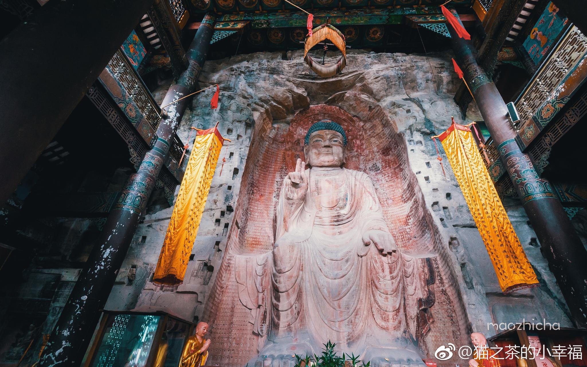 相比较热闹的阆中古城大佛寺显得非常的静谧几乎没有游客