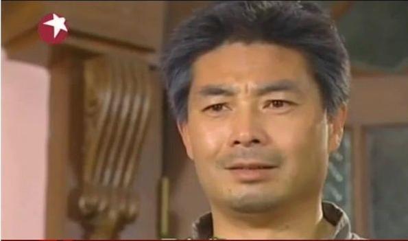 不过曹秋根20年的辛苦努力终于在47岁的时候得到了回报,相信大家都忘