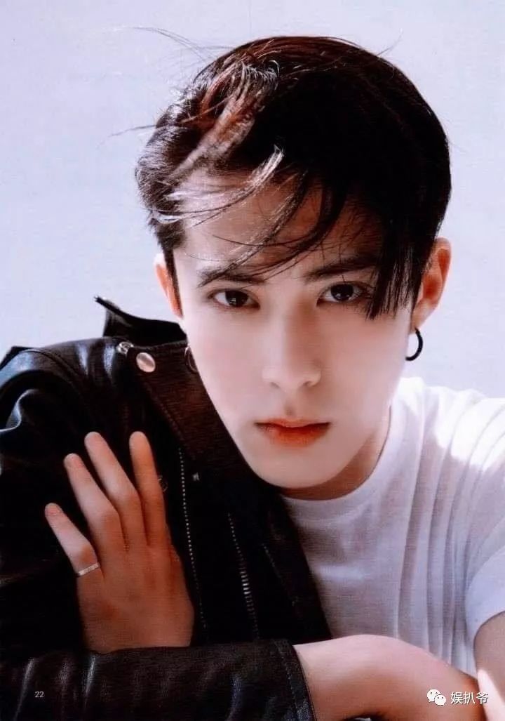 胡先煦公布恋情影响发展?邓伦为何不回关杨紫