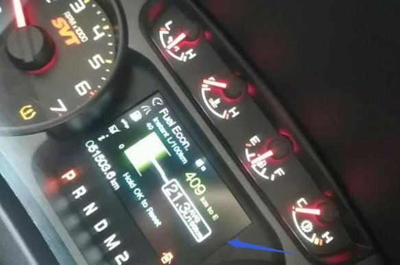 福特猛禽f150的油耗表,小伙表示此车的市区油耗经常可以开到21l这样