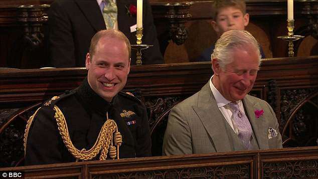 夏洛特公主不怯场,热情打招呼,而乔治王子很害羞,躲到爸爸身后