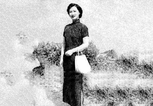 被诬为"红颜祸水"的赵四小姐,如何为"不抵抗将军"倾付一生