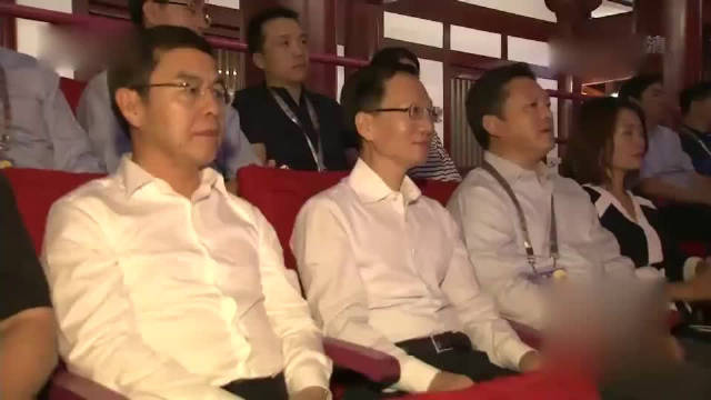 抖音串烧情歌翻唱,7首情侣必听抖音手势舞歌曲