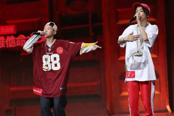 我们的卓卓& tt 小青龙&辉子 在1v1 battle环节,都选择了old school