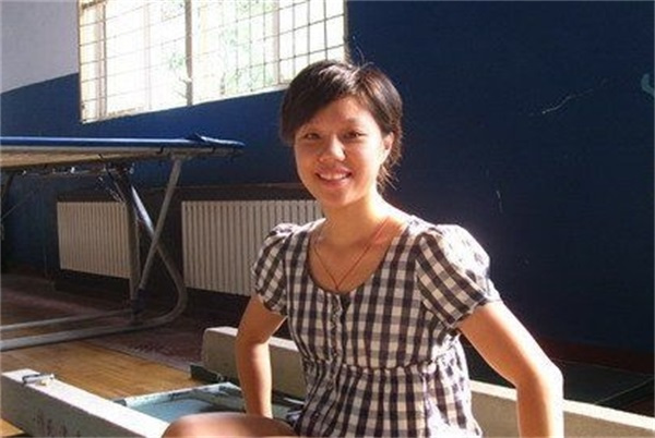 14岁体的操天才被逼带伤出战奥运|董芳霄|奥运会|体操_新浪新闻