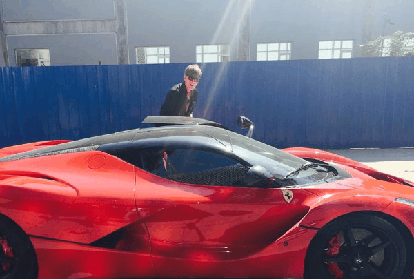 贾乃亮当初花2000万买二手跑车, 如今让他赚到爆!