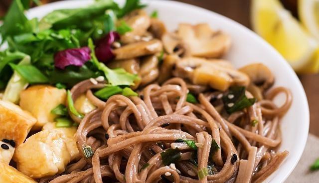 蕎麥麵的家常做法好吃又有營養以後再也不用去飯店花錢吃了