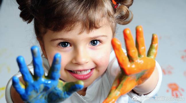 手指谣《小熊小熊圆圆脸》,宝宝快来和可爱的