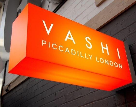 一组漂亮的店面招牌设计欣赏