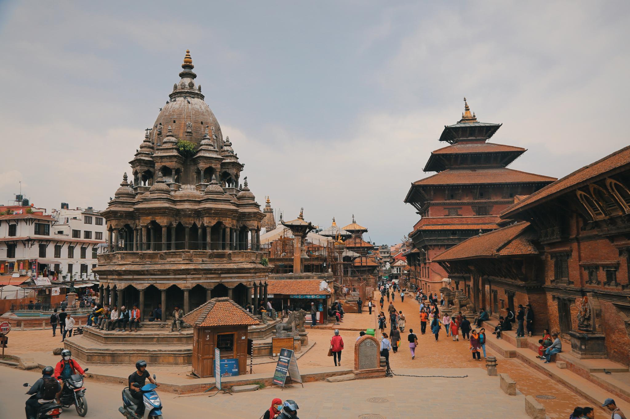 d14 纳加阔特-帕坦-加德满都.海拔1370m