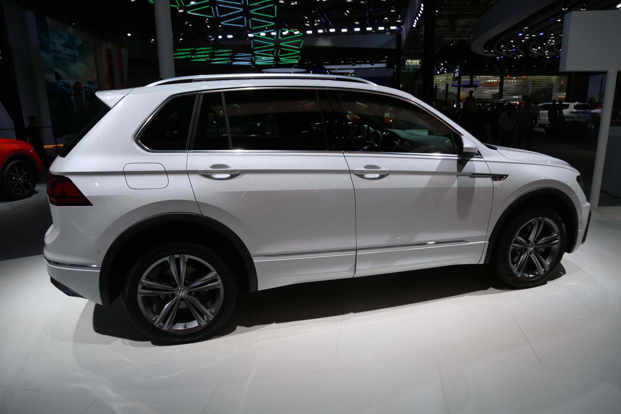 进口大众途观,jeep全新自由侠,大众全新帕萨特,你选谁?