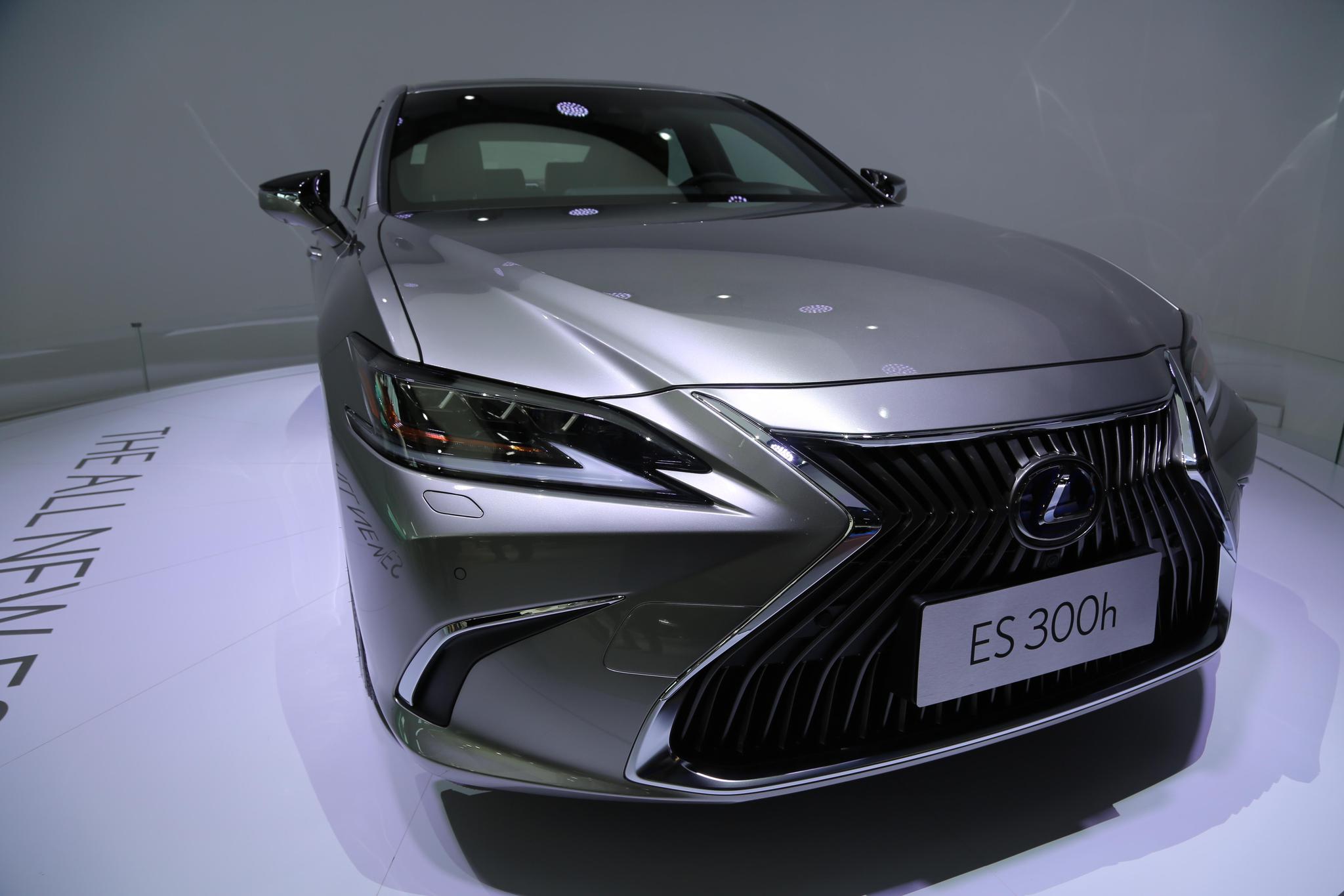雷克萨斯全新es 300h智混动,yet 兼-融之道,车展实拍!