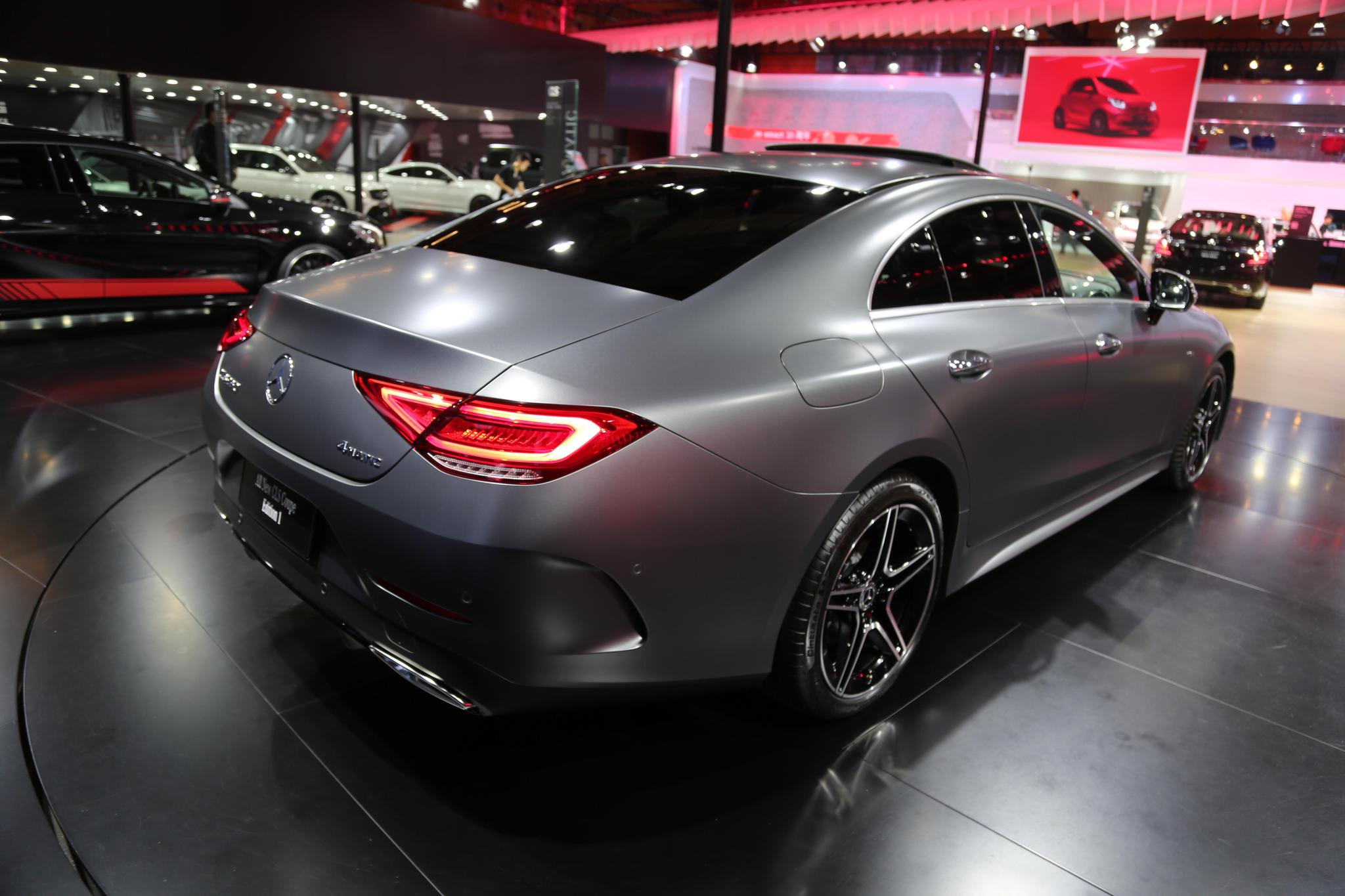 全新梅赛德斯-奔驰cls四门轿跑车实拍,2018深港澳车展正式上市