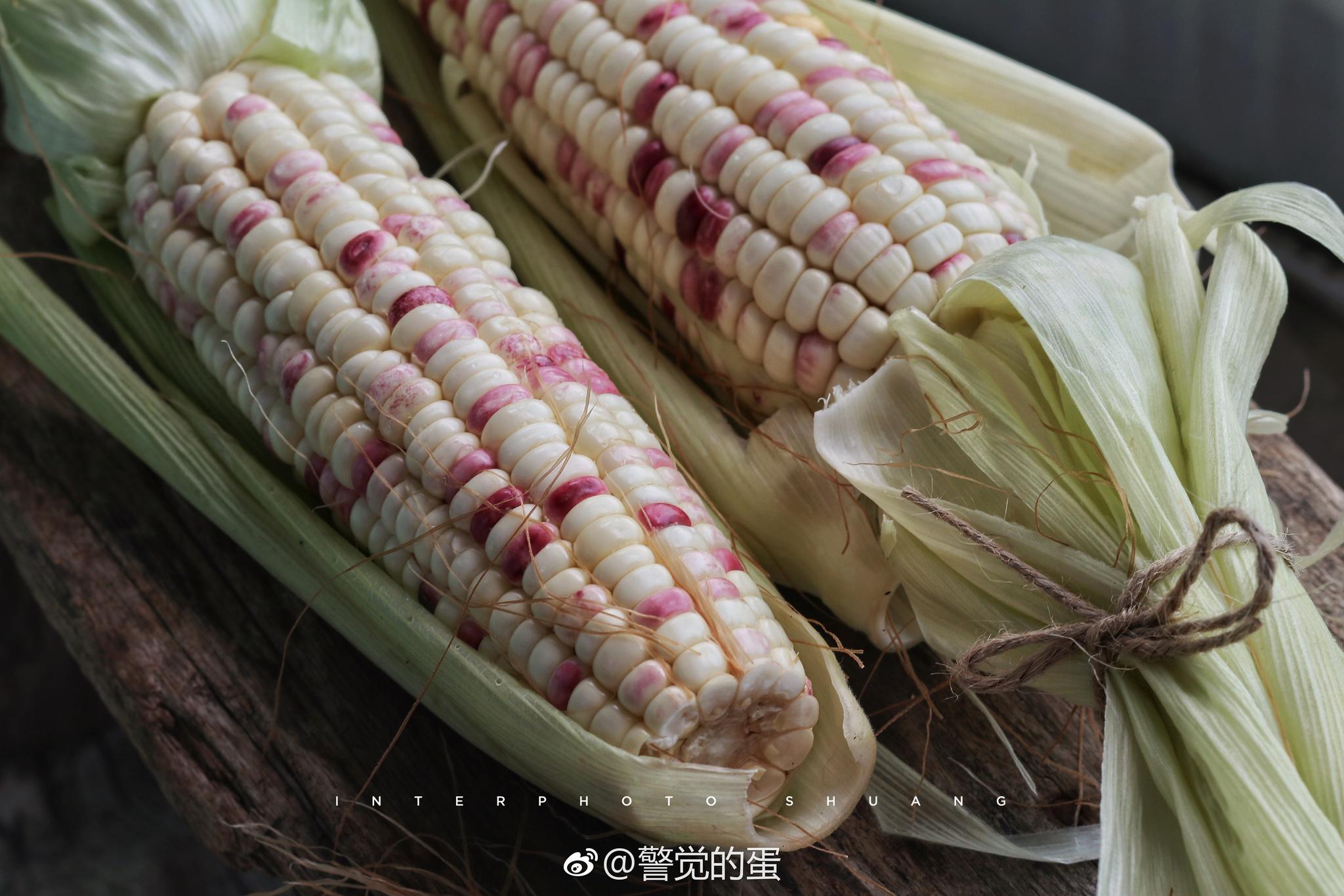 他不能吃,还把店面里拌的玉米拿去卖,我的粉才一块多,这怎么回事?