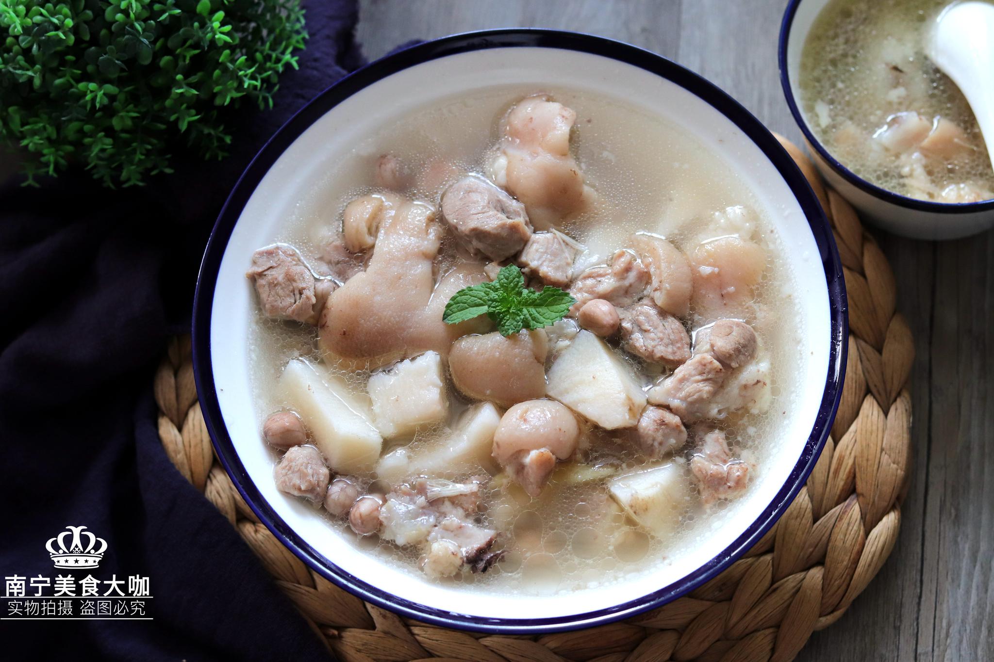 汤,小孩喝了长个子,女人喝了皮肤白里透红|胶原蛋白|猪脚|山药_新浪