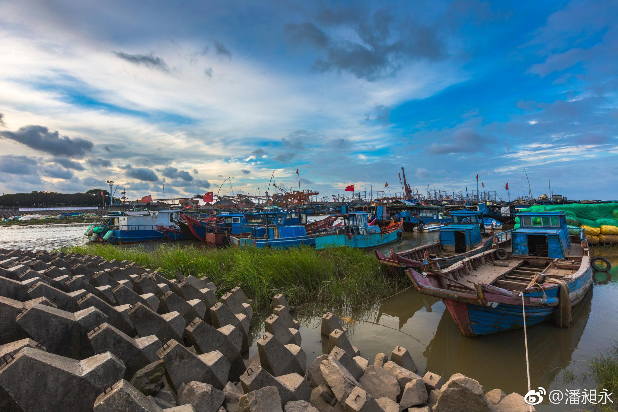 距离上海浦东国际机场仅10分钟车程,滨临东海|绿地|新浪|三甲港_新浪