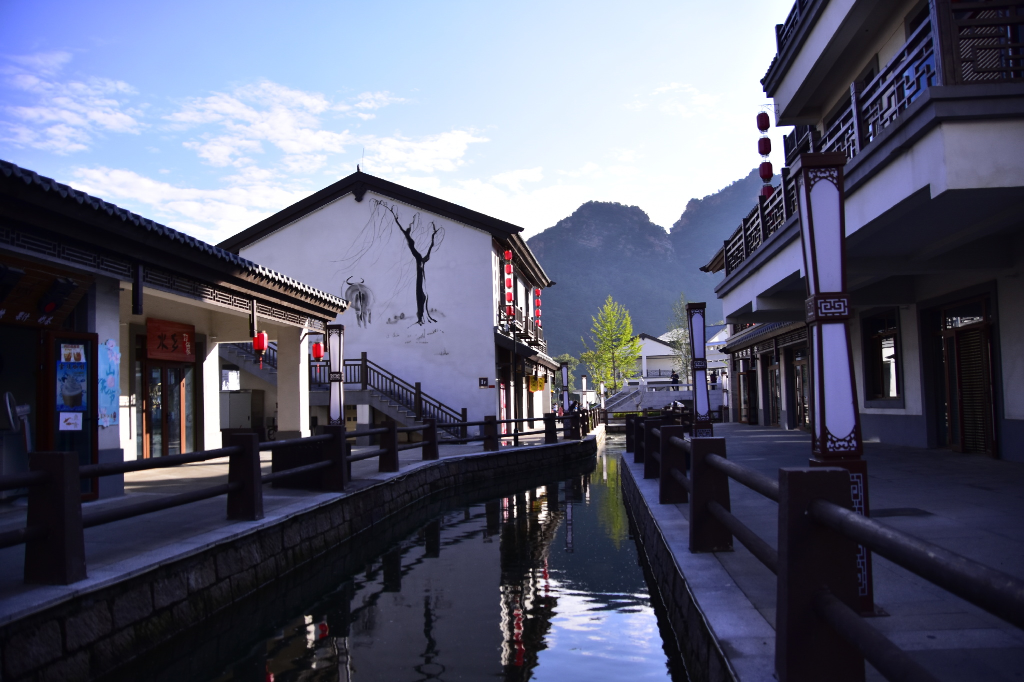 不惊艳,不谋面——京东北塞外江南水镇华彩绽放