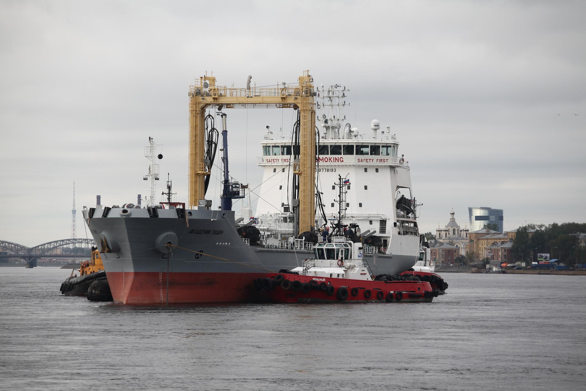 俄冷战后第一艘补给的舰交付,相同时间内我们有15艘入列!!