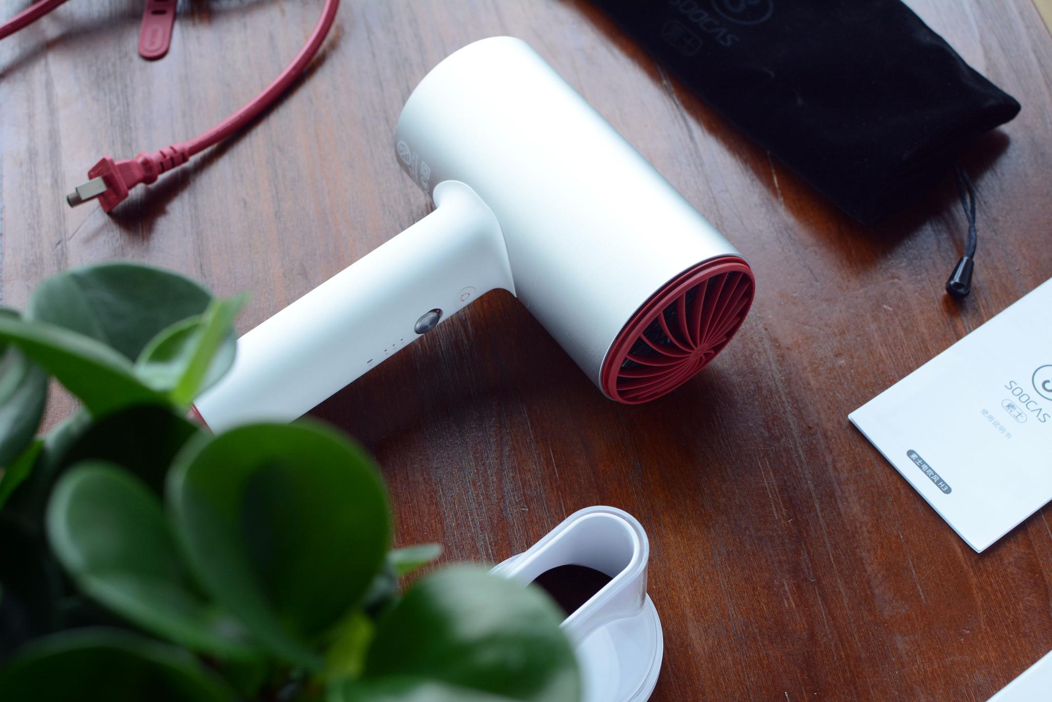 揭秘获德国if设计大奖的电吹风,素士电吹风测评