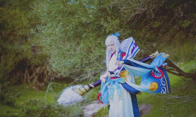 《阴阳师手游》判官cos,墨意丹心,闭着眼也能特别有气势