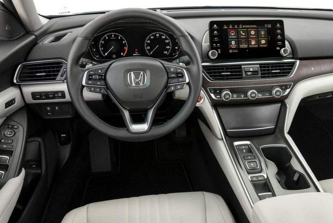 即将亮相的十代雅阁被人称"大号思域",还没出场就已经输了?