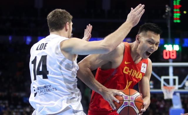 为什么杜峰只召回了郭艾伦出征世界杯预选赛,不召回易建联?