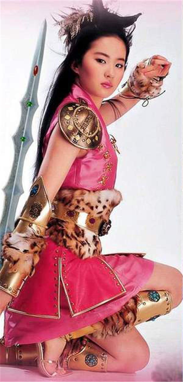 这是我见过"满分"的美女明星cosplay, 美少女战士颜值爆表啊!