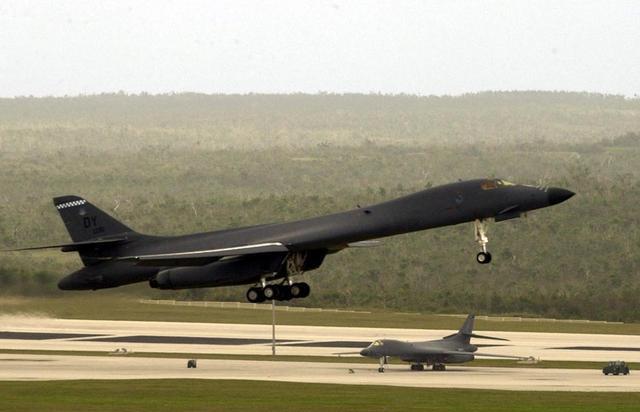 飞机资料库 之 b1-b轰炸机(美国)