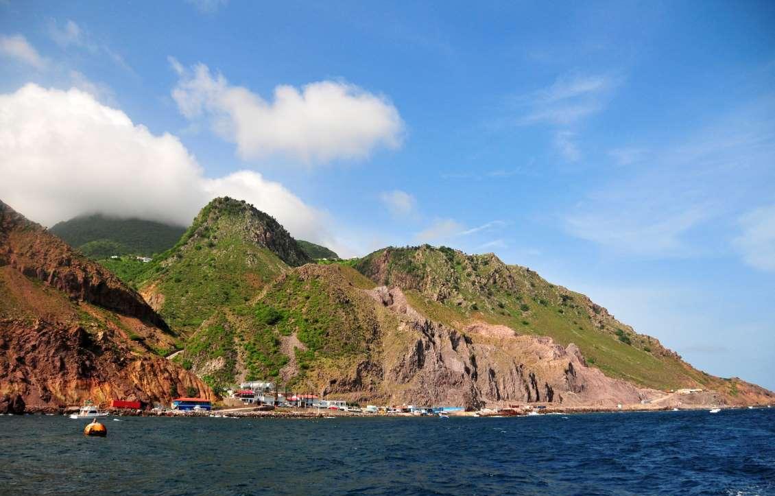 世界上最遥远的海岛度假, 宁静而秀美