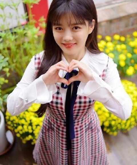 我叫小熙,今年25岁了!