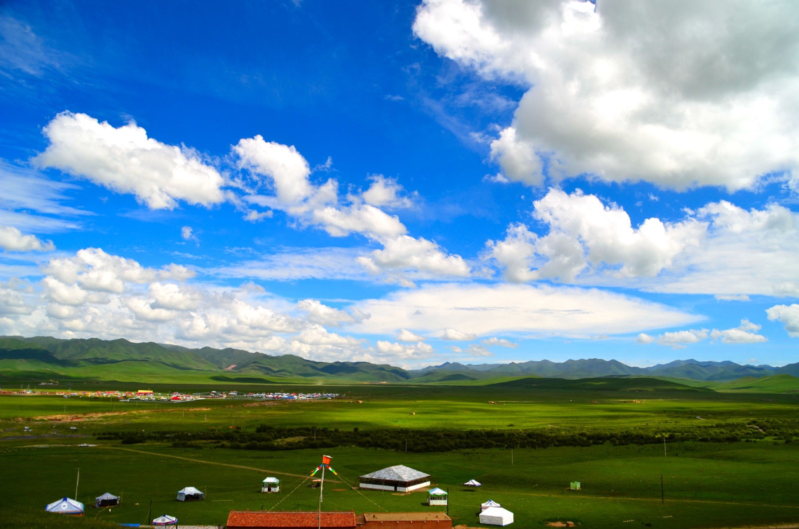 "世界品味梵城魅力"甘南藏族自治州夏河县西安旅游推介会举行