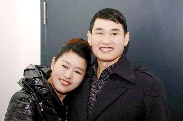 大衣哥有钱却把儿子女儿养成这样,网友:绝对富不了二代