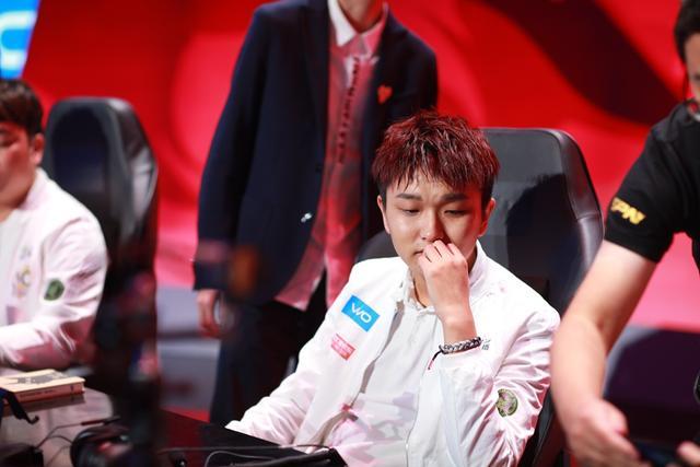 赛后采访时猫神承认自己最喜欢伪装,cp粉们再起争端