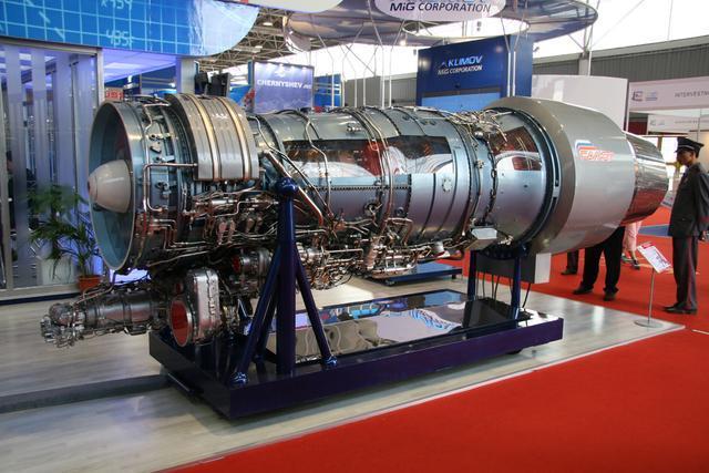 中国首款矢量发动机研制成功 将彻底解决歼20最大难题