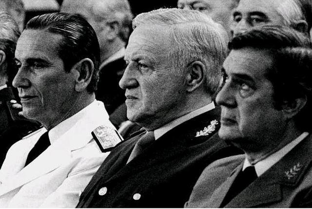 为了转移社会矛盾,阿根廷军政府要求阿根廷队一定要夺得1978年本土