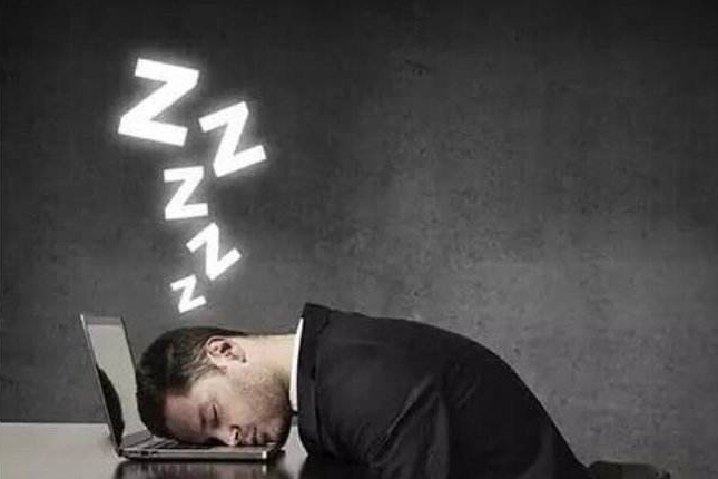这6个熬夜伤害数据,异常扎眼苍白,看完再也不熬夜了|熬夜|早睡早起|维生素E_新浪新闻