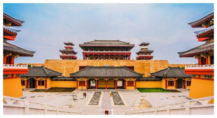 这座宫殿厉害了,犹如一篇梦回千年的盛世华章,一秒钟带你到汉朝