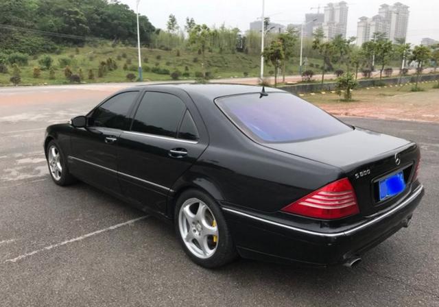 老板欲将开了14年的奔驰s600转手卖掉司机私下说出了实话