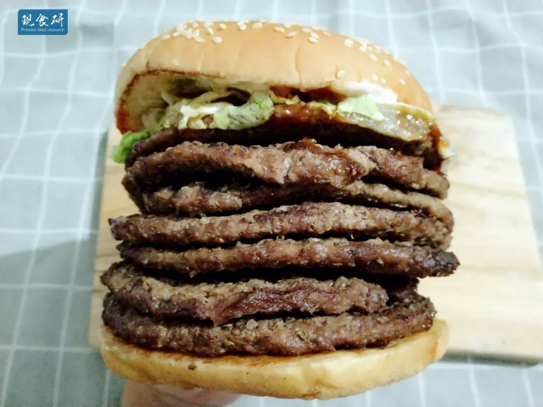 撑撑撑到开始膨胀,77元的汉堡王七层皇堡测评