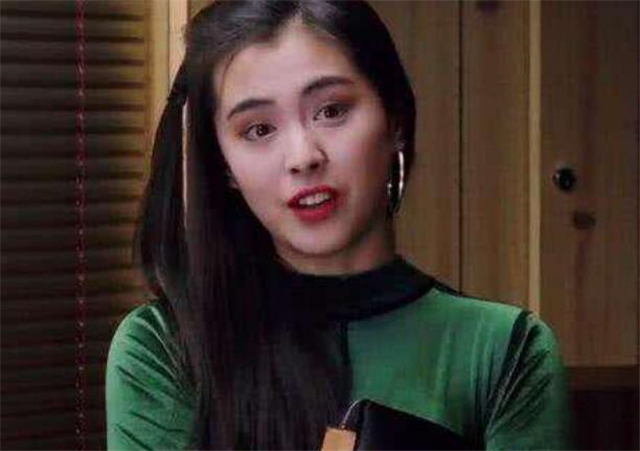 王祖贤在里面饰演的就是美女阿珍.