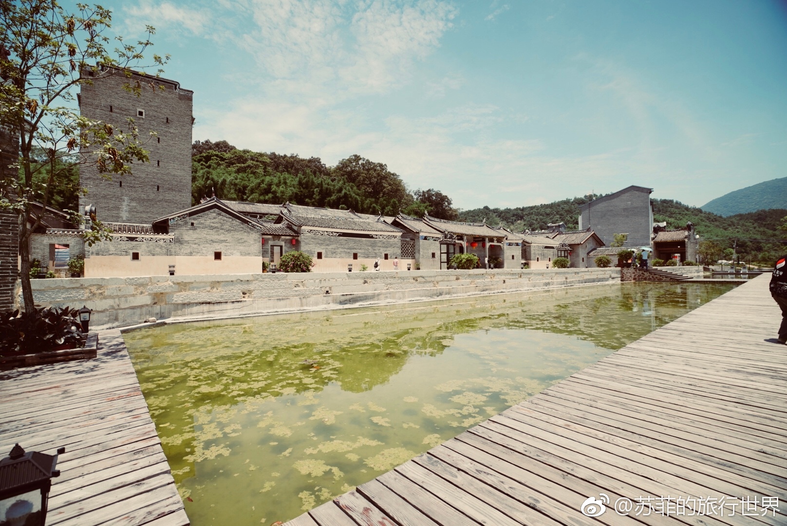 位于增城派潭的邓村石屋田园度假酒店最初建于清朝年间