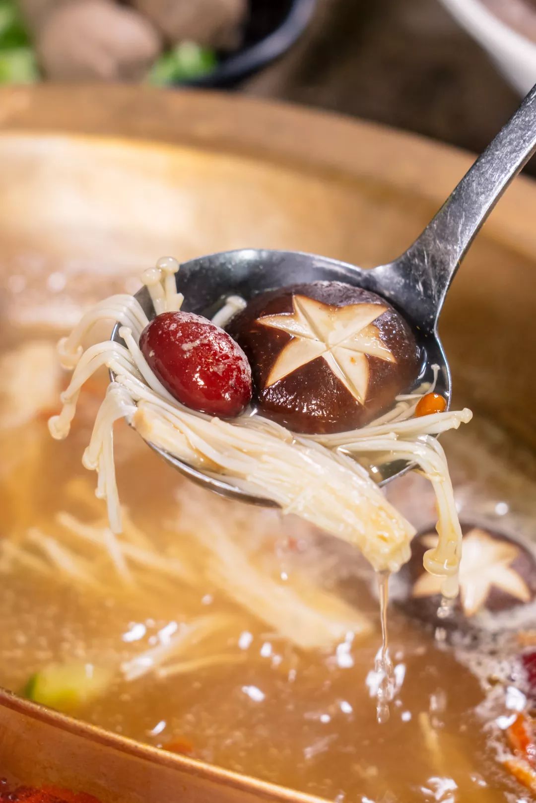 8折小龙坎走起!火锅界龙头再添新店,这间就在家附近!