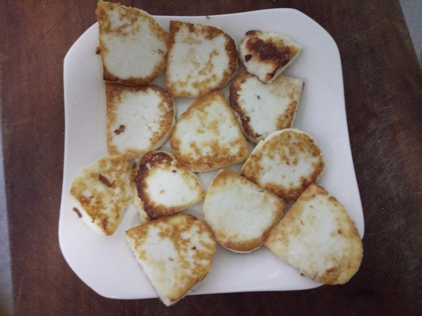 故乡的原生态山羊乳酪乳饼