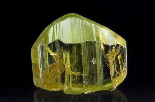 镁橄榄石(镁橄榄石用途)