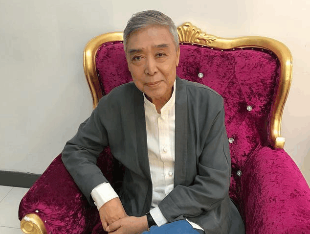 看到65岁师胜杰和69岁石富宽后才知道什么是真正的德艺双馨