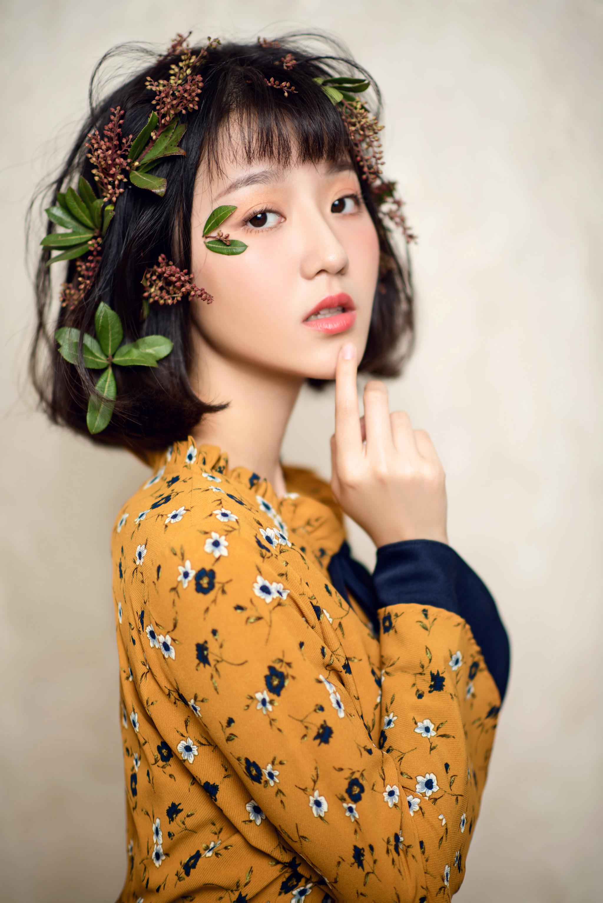 徐逸岑 上海财经大学校花徐逸岑 身高163cm 体重48kg 学霸女神